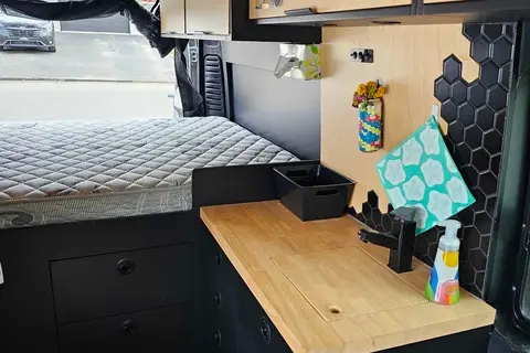 Roxanne's van