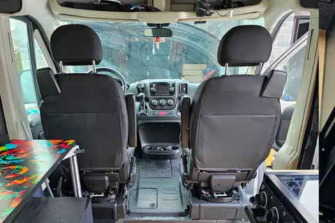 Roxanne's van
