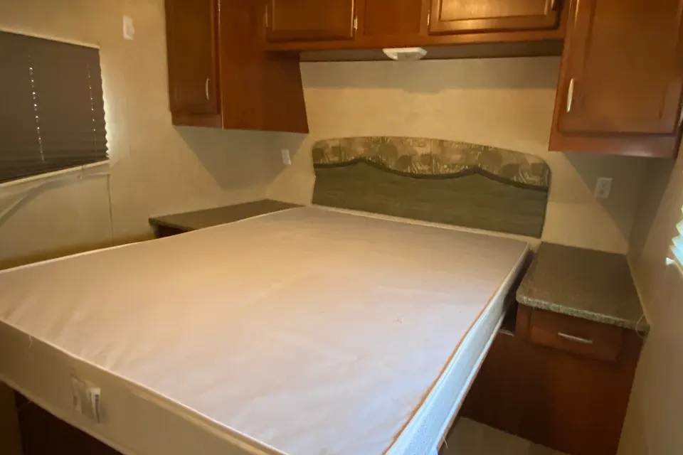 Get Into The GMRVTOW Wilderness 270RBS Travel Trailer