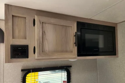 Jeff's 2023 Sportsmen 191BHK Travel Trailer