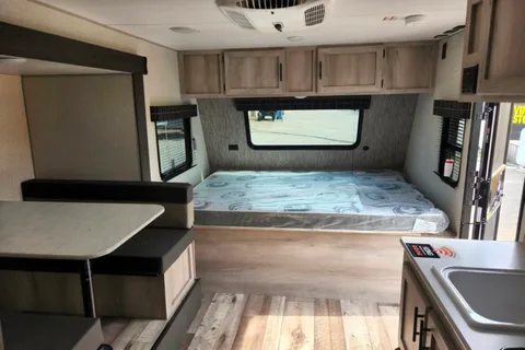 Jeff's 2023 Sportsmen 191BHK Travel Trailer