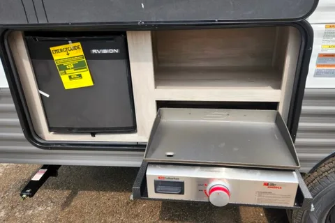 Jeff's 2023 Sportsmen 191BHK Travel Trailer