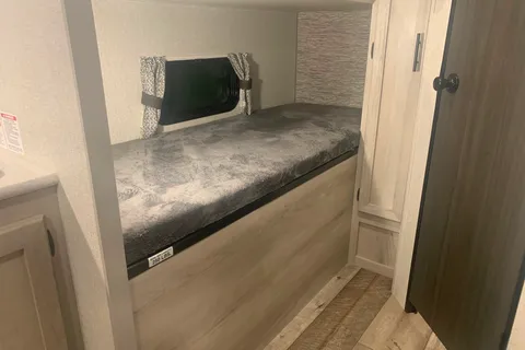 Jeff's 2023 Sportsmen 191BHK Travel Trailer