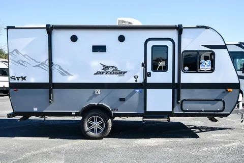 David's 2022 Jayco 17ft Bunkhouse