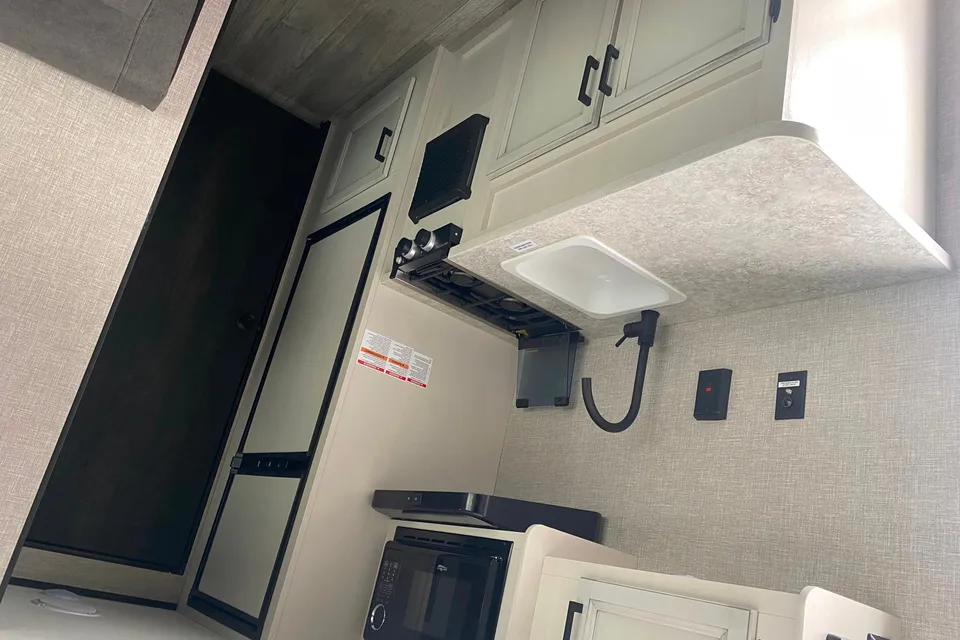 David's 2022 Jayco 17ft Bunkhouse
