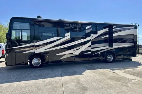 John's 2020 Newmar Kountry Star 3717 Class A