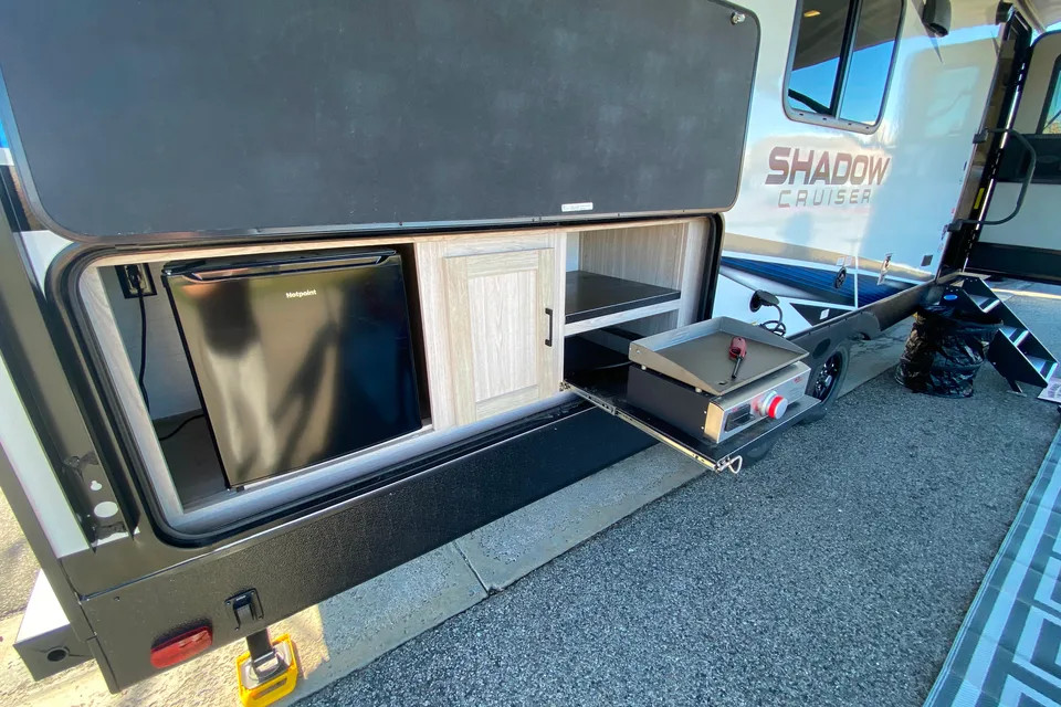 2022 Shadow Cruiser "CRISS FAMILY FREE AMENITIES" Travel Trailer