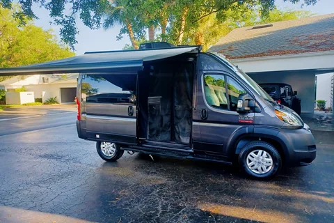 2022 CONVENIENT & EASY TO DRIVE RV!!! THOR SCOPE 18M