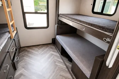 Luna's Astoria 3230BHS Travel Trailer (Delivery only)