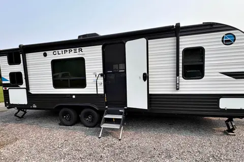 Camille the Homey Apartment-Style Living RV for Weekend Escapes
