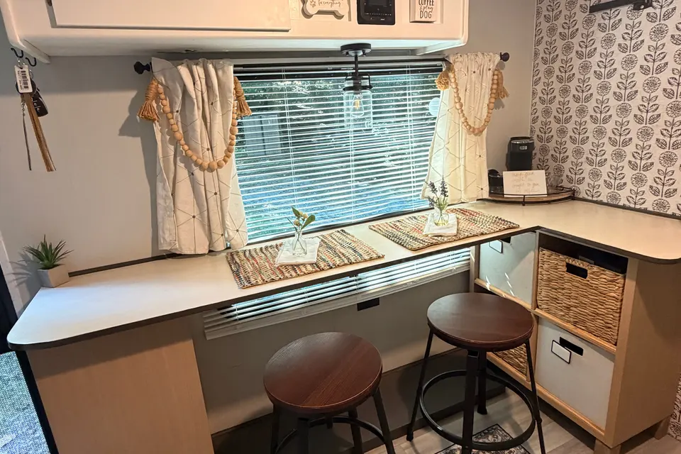 Camille the Homey Apartment-Style Living RV for Weekend Escapes