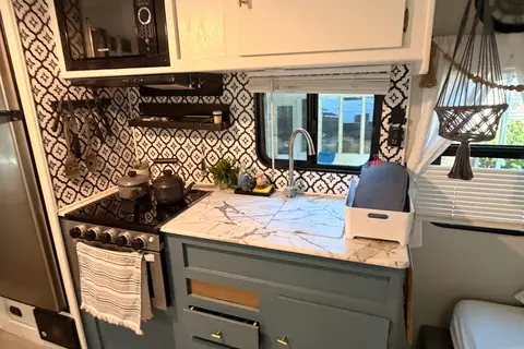 Camille the Homey Apartment-Style Living RV for Weekend Escapes