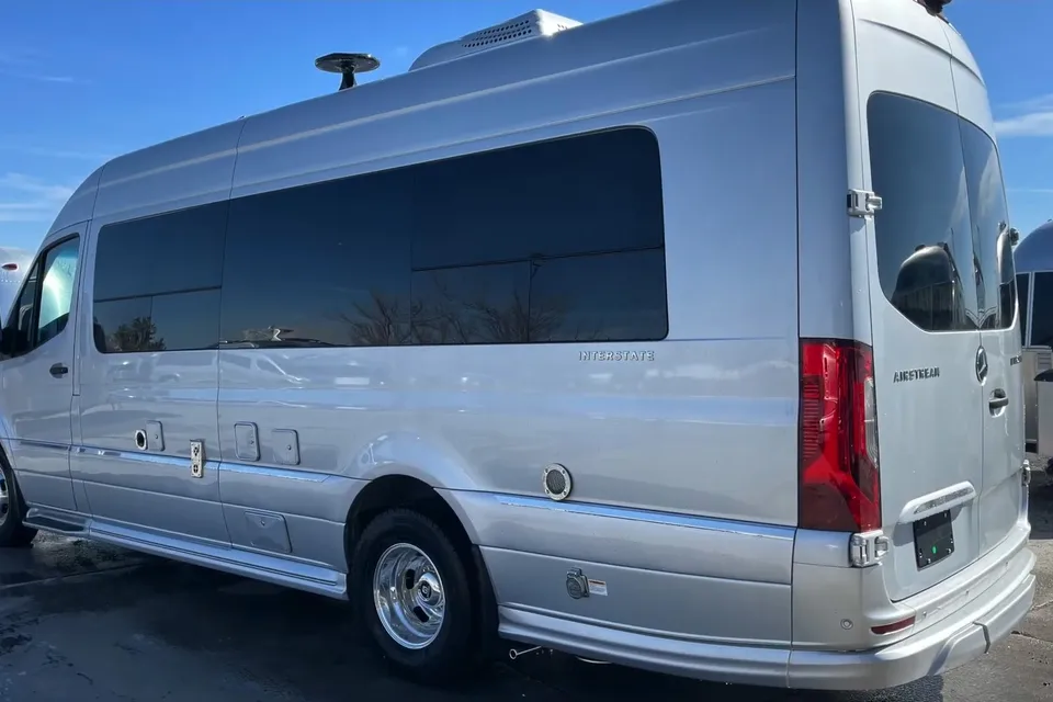 birender's Airstream Airstream Interstate 24GT Class B
