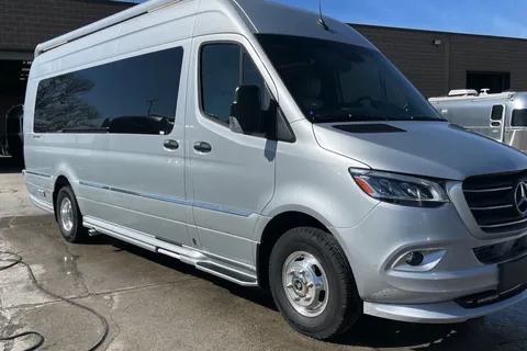 birender's Airstream Airstream Interstate 24GT Class B