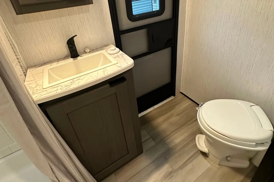 Cruiser RV MPG Ultra Lite 3100 BH Travel Trailer