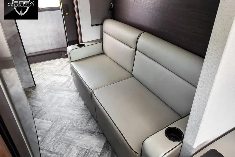 Mercedes Benz Forest River Sunseeker Class C