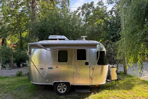 Prospect Lake Airstream Bambi Luxury Trailer