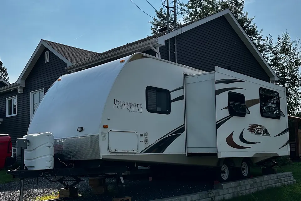 Passport Ultralite Roulotte