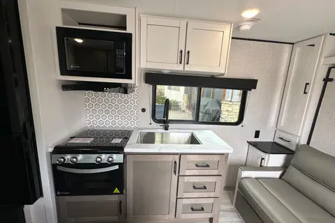 Lisa's Highland Ridge RV Open Range Travel Trailer 20MB