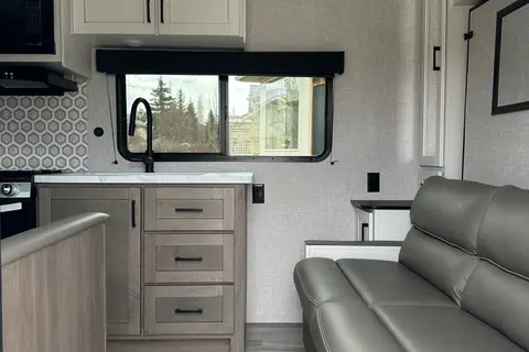Lisa's Highland Ridge RV Open Range Travel Trailer 20MB