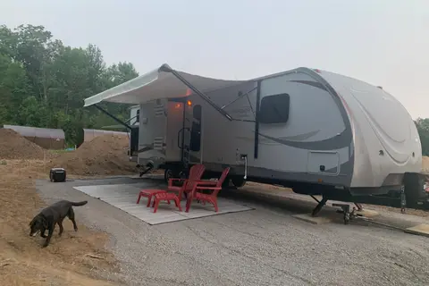 Cedar & Stone 32’ Viewfinder RV VS32KIBH Travel Trailer