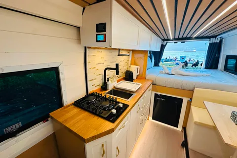 Millie - 2016 Promaster 3500 Campervan Extended/High Roof Off The Gird