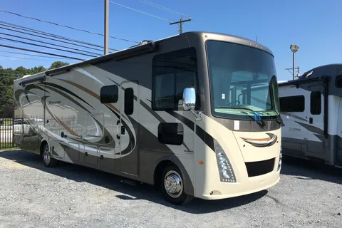 gary's Thor Motor Coach Windsport Class A