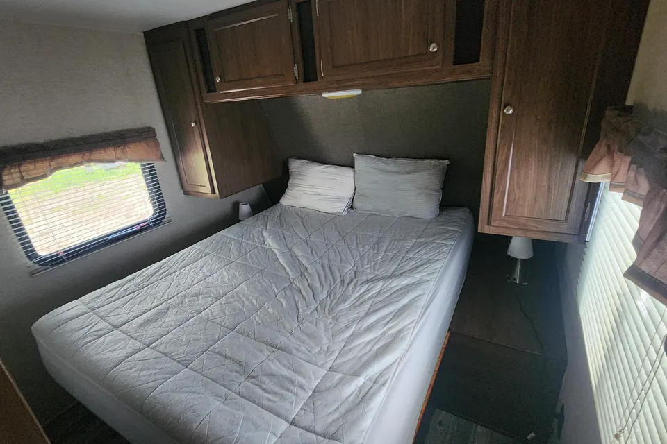 Dave's Pioneer BH270 Travel Trailer