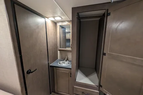 2019 Thor Majestic 23A Class C