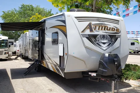 J&M Rentals ,Eclipse RV Attitude 28IBG Toy Hauler
