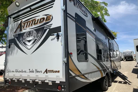 J&M Rentals ,Eclipse RV Attitude 28IBG Toy Hauler