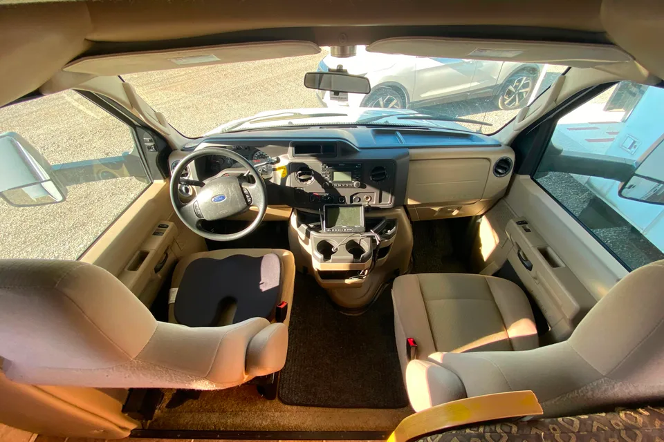 RV4RENT Cutaway Stress of Vacationing
