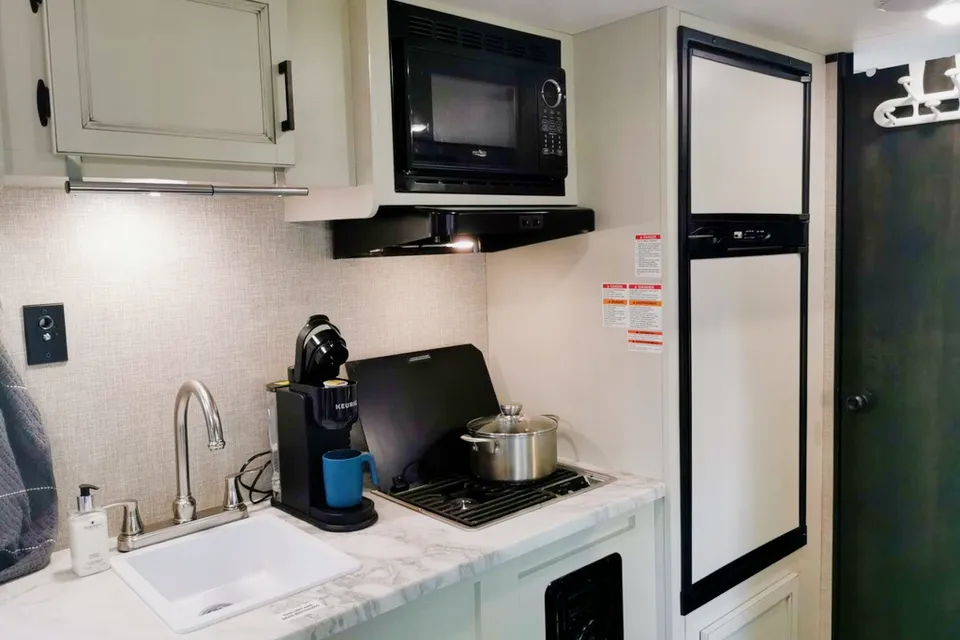 Midsize SUV Towable, New 2022 Jayco Jay Flight SLX 7, 174BH Bunkhouse 