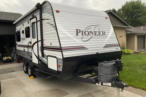 Barry's Heartland Pioneer RD 190 Travel Trailer