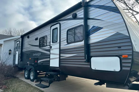 Keystone Springdale Rolling Family Pet Friendly Vacation