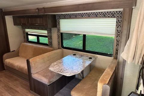 Jayco Redhawk 25r Class C