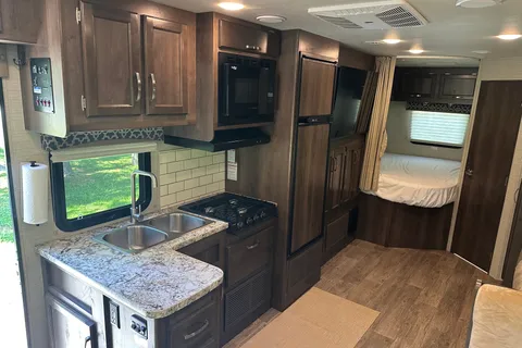 Jayco Redhawk 25r Class C