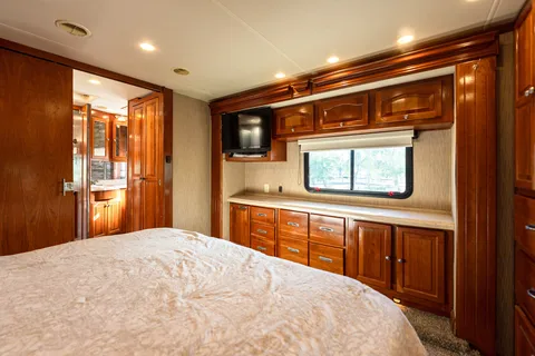 Ultimate Luxury on Wheels 42 Dream Coach Awaits U