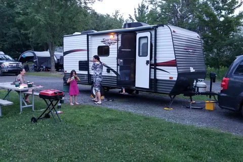 Easy to tow by minivan w/shower & sleeps 5 by Port Perry!                         2017 KZ Sportsmen Classic Lightweight Travel Trailer