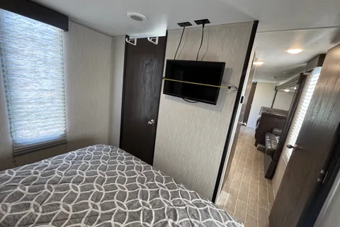 36FT Bunkhouse!