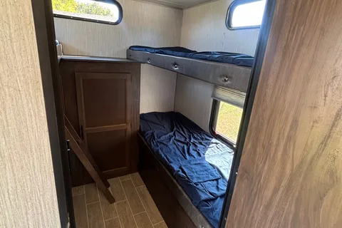 36FT Bunkhouse!