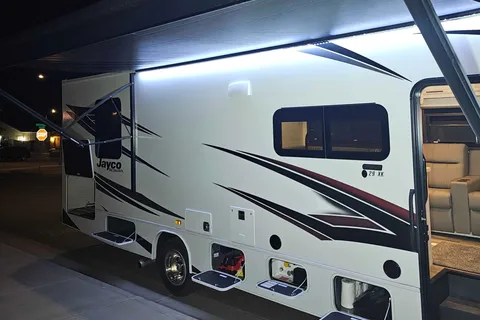 2024 Jayco Clamping Memory Maker