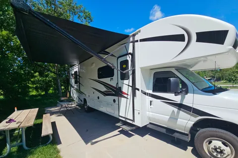 2024 Jayco Clamping Memory Maker