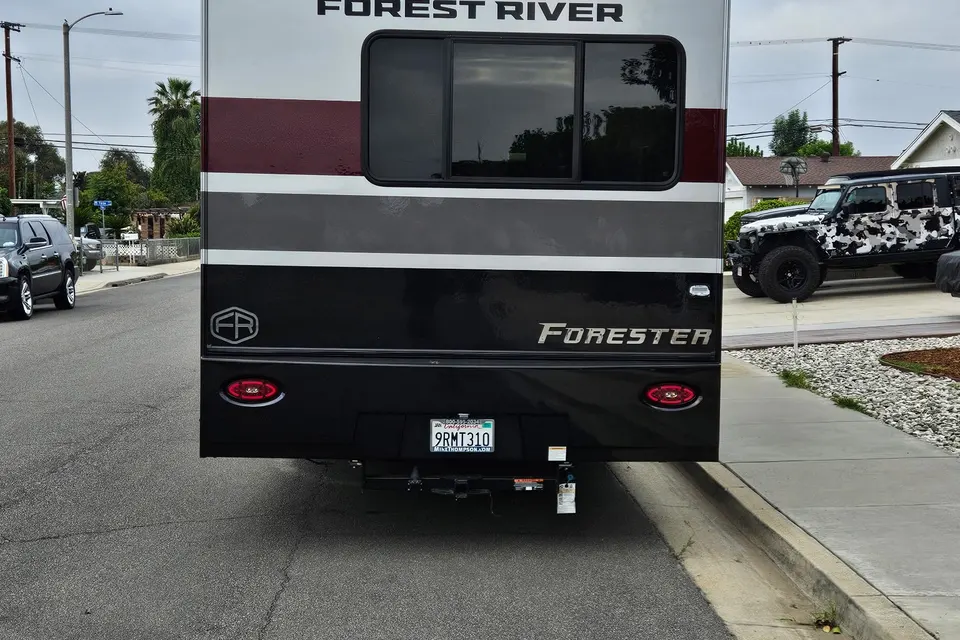 NEW 2025 32ft Forest River Forester (Low Miles)