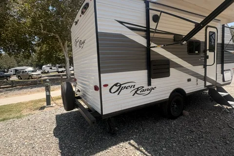 Eric's Highland Ridge RV 180 BHS Travel Trailer Travel Trailer