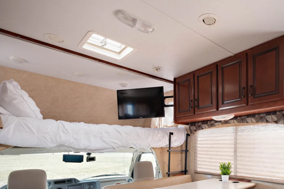 The Deca-Nomad TribeWagon: Class C RV, Sleeps 11, Climate Package