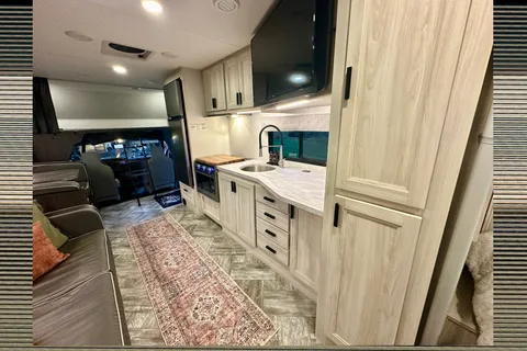 Clean and Comfortable 2023 Forest River Sunseeker LE