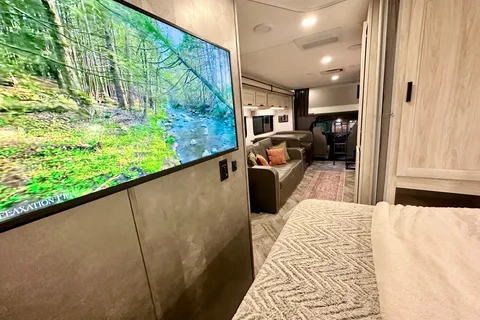 Clean and Comfortable 2023 Forest River Sunseeker LE