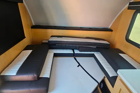 Clayton's Modern Buggy BB12 Travel Trailer