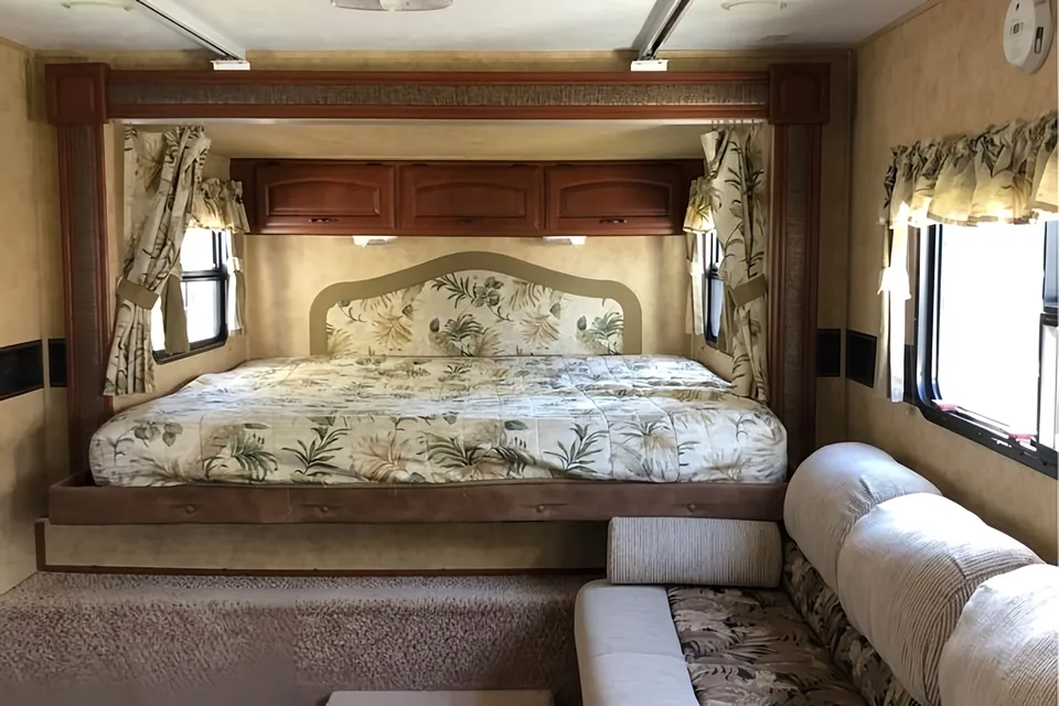 25'' - Bunkbed - 30" avec les 2 extensions - Keystone Outback Super-Lite